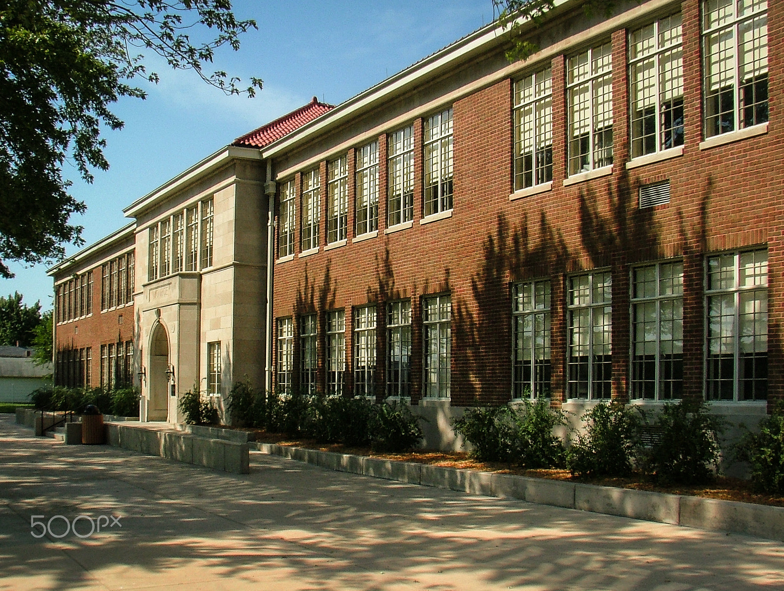 Fujifilm FinePix S5000 sample photo. Brown v. board of education national historic site photography