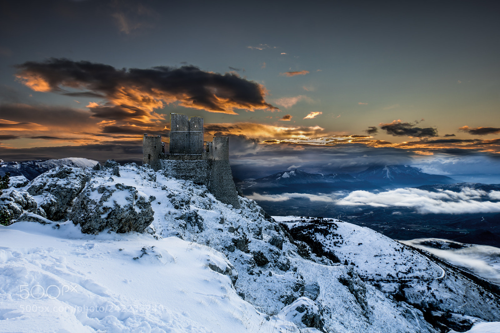 Canon EOS 750D (EOS Rebel T6i / EOS Kiss X8i) sample photo. Castello rocca calascio photography