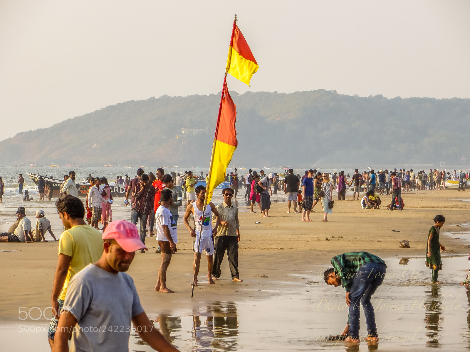 Canon PowerShot SX260 HS sample photo. Beach life in goa photography
