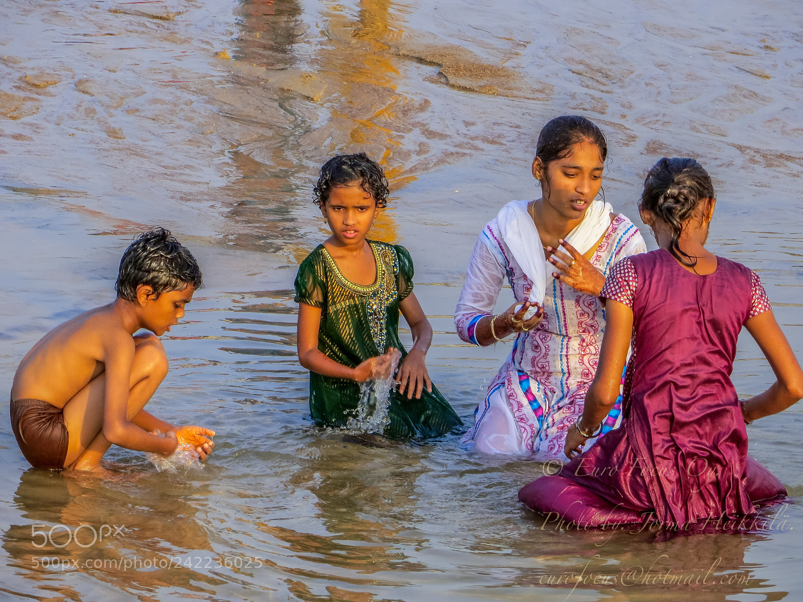 Canon PowerShot SX260 HS sample photo. Beach life in goa photography