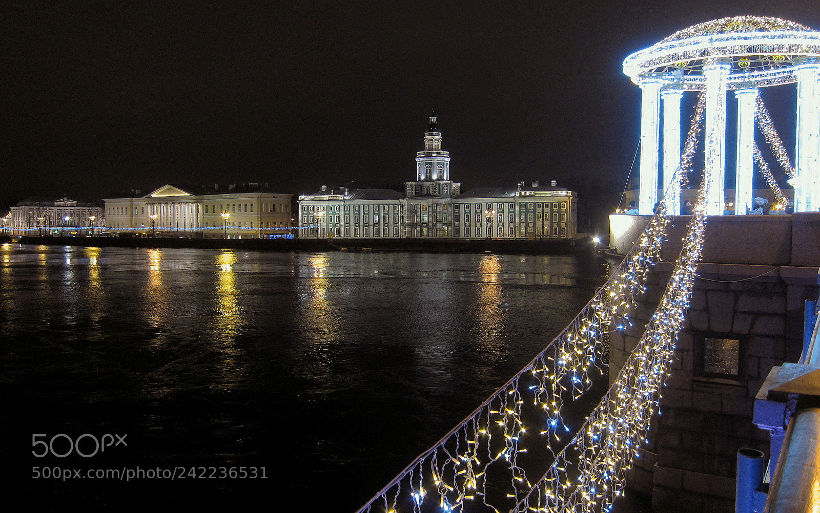 Canon PowerShot S95 sample photo. New year in spb photography
