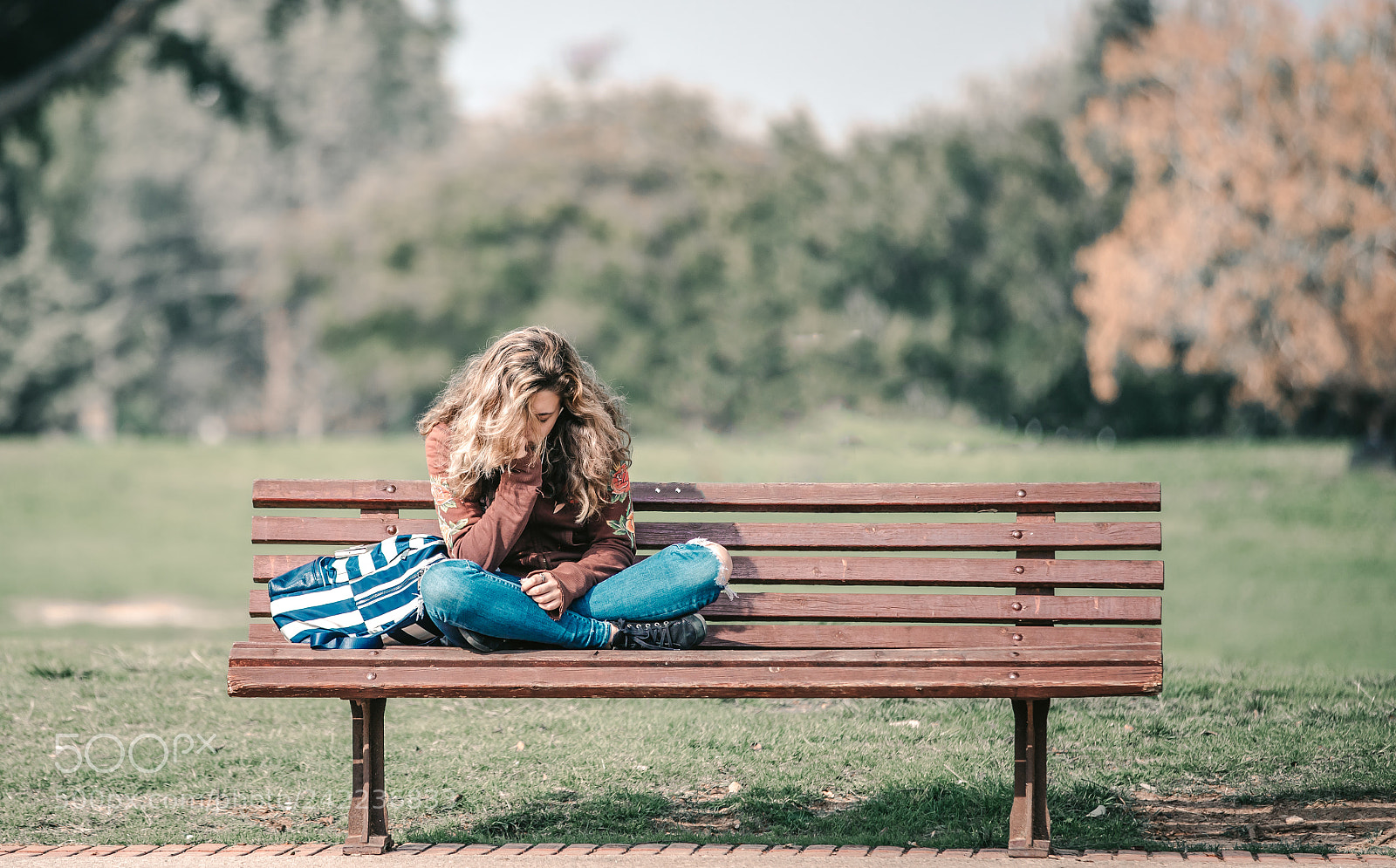 Canon EOS 6D Mark II sample photo. Alone in the park photography