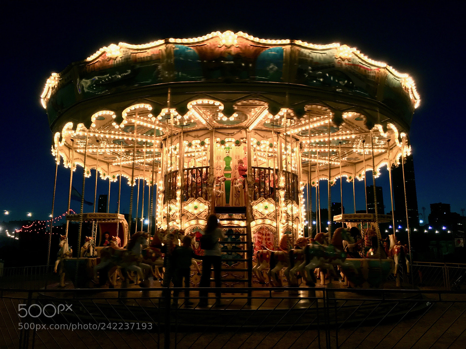 Apple iPhone 6s Plus sample photo. Carousel photography