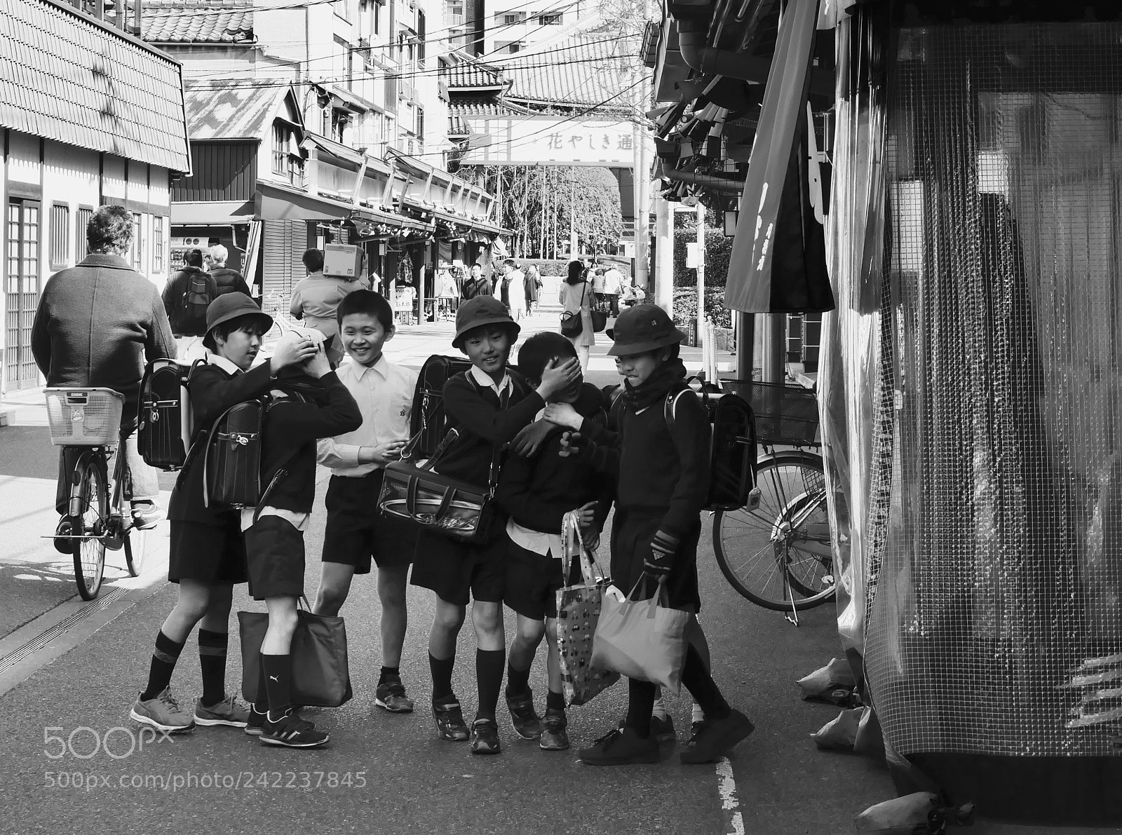 Panasonic DMC-G81 sample photo. Happiness in asakusa photography