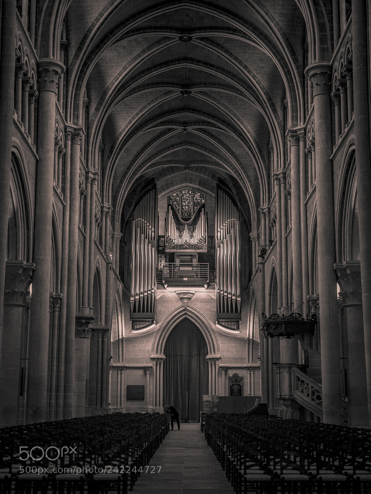 Olympus OM-D E-M1 Mark II sample photo. Notre dame cathedral, lausanne photography
