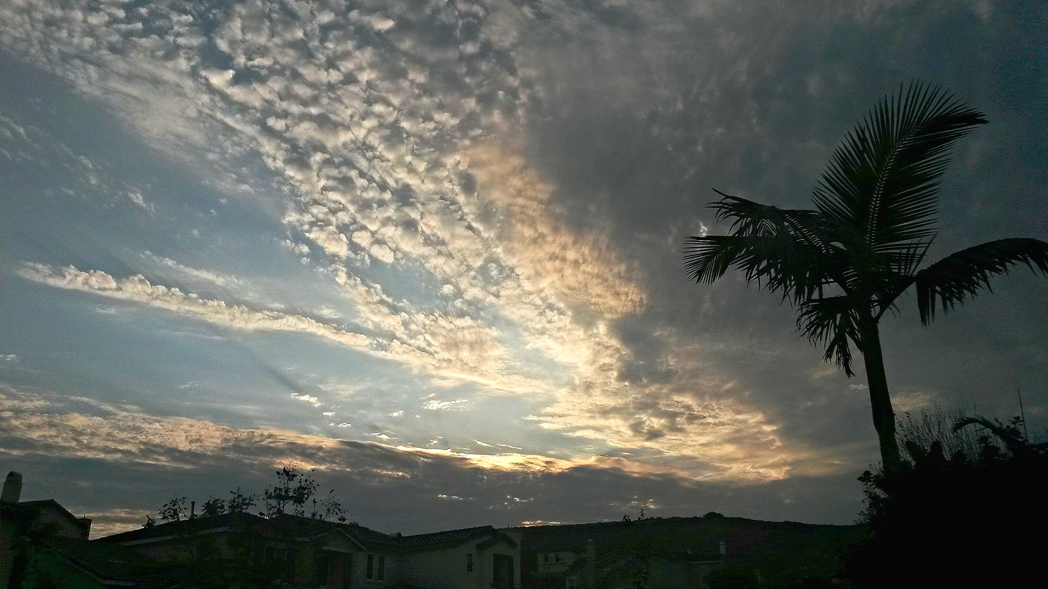 Samsung Galaxy S4 Active sample photo. Painting in the sky photography