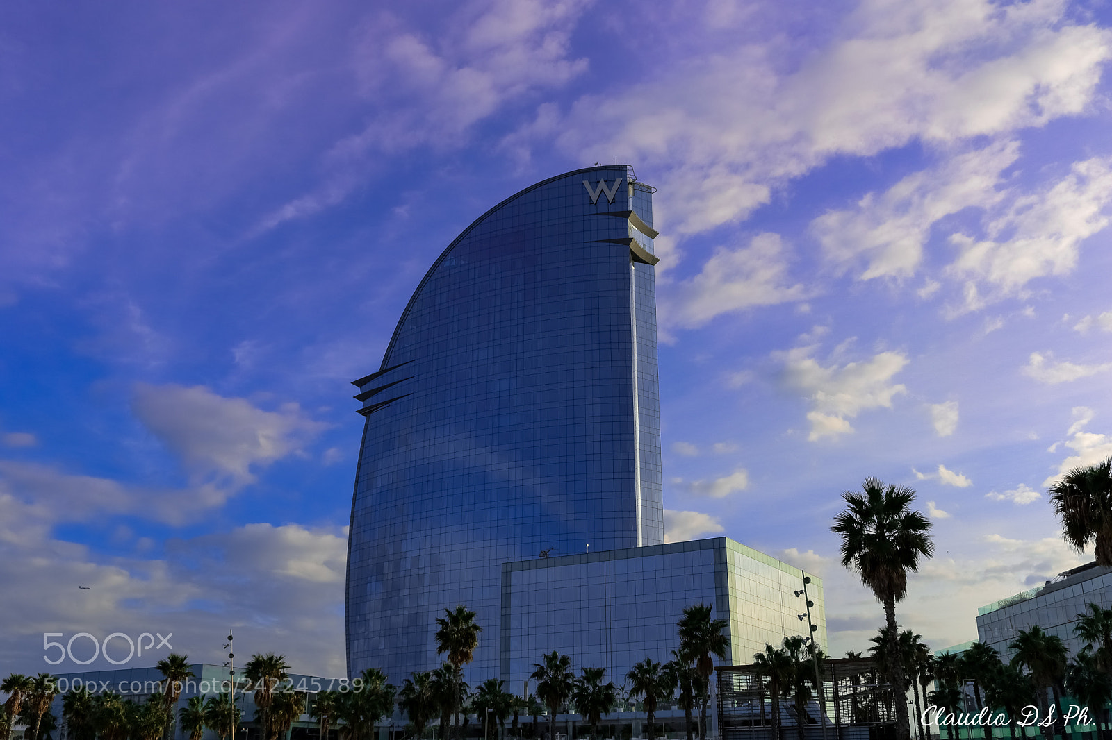 Canon EOS 750D (EOS Rebel T6i / EOS Kiss X8i) sample photo. Hotel w barcelona. photography