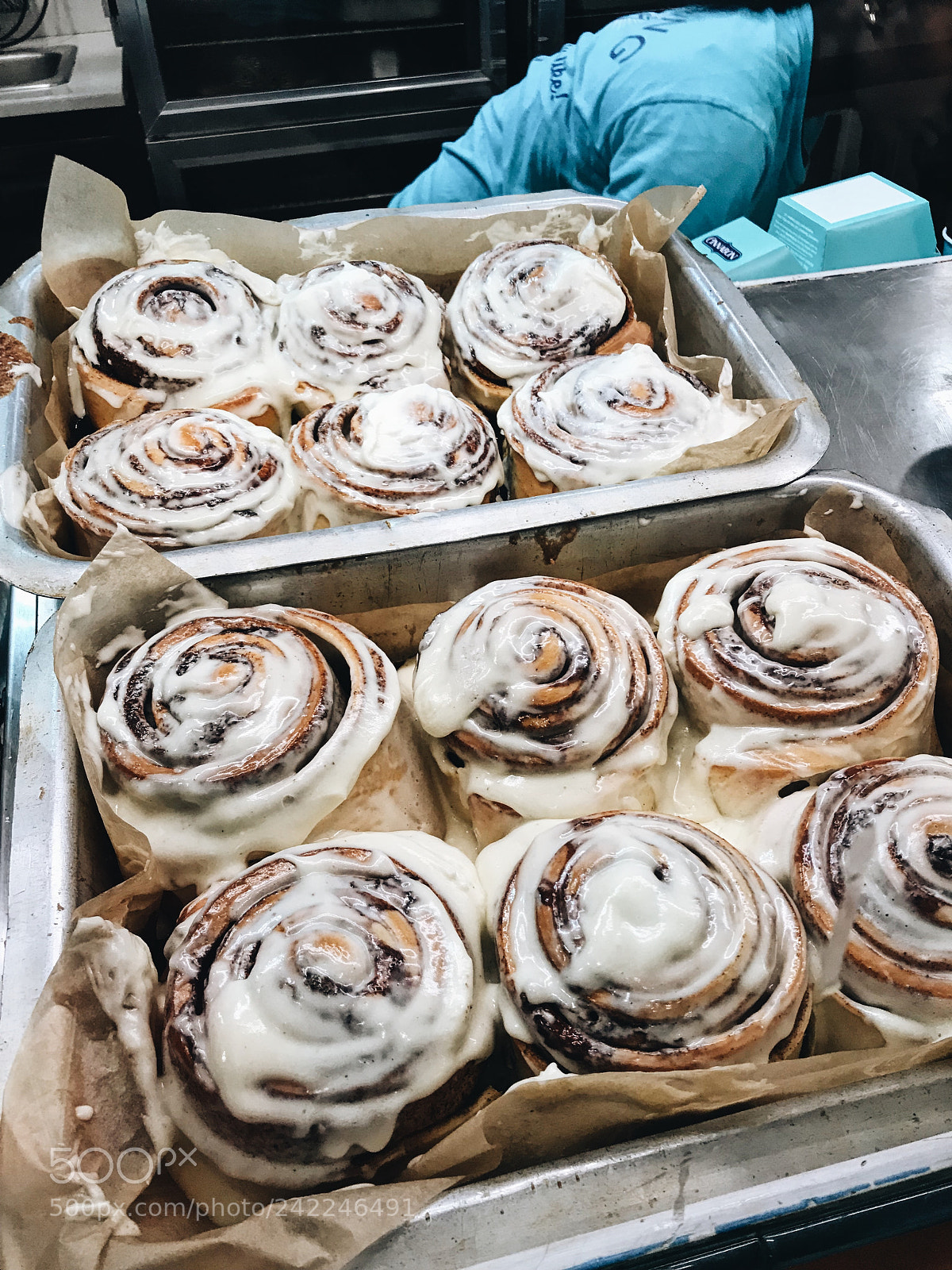 Apple iPhone 7 sample photo. Cinnamon rolls photography