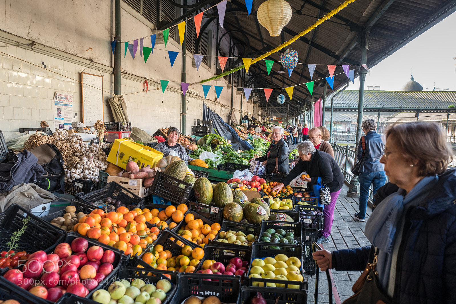 Leica Q (Typ 116) sample photo. Bolhao market, oporto photography