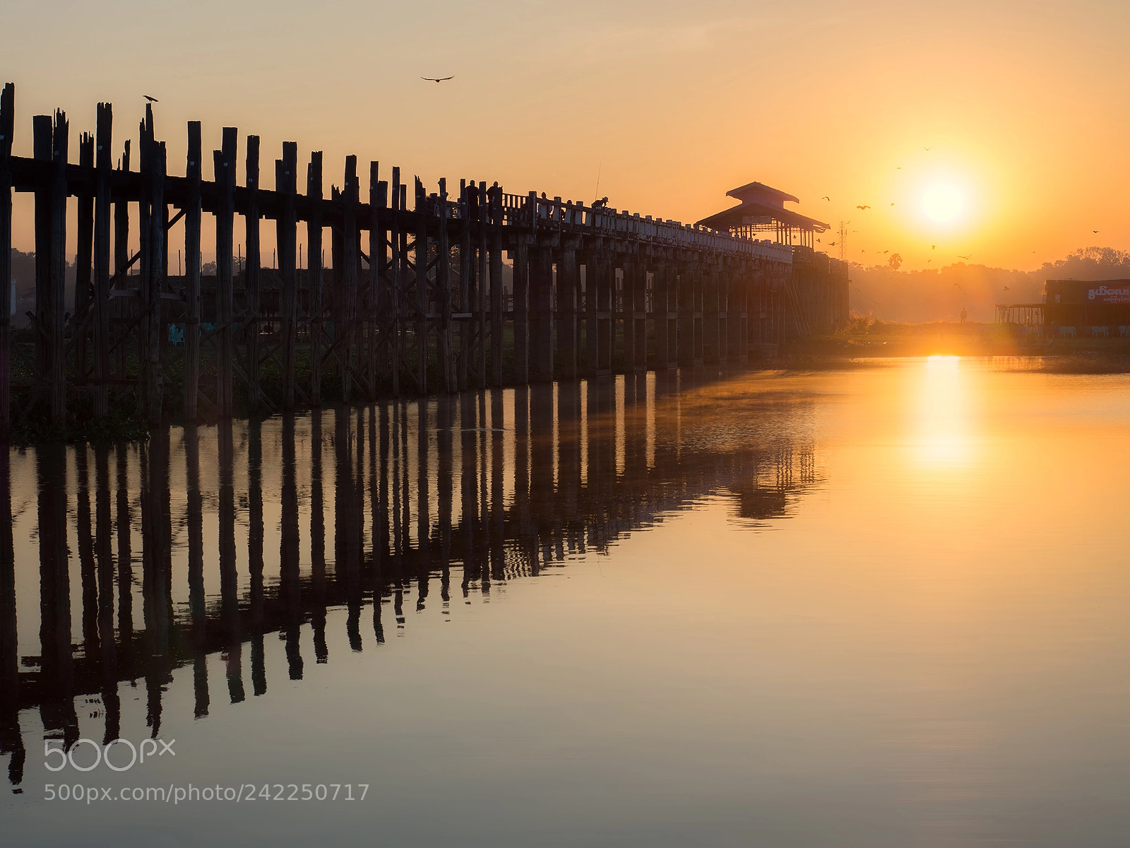 Olympus OM-D E-M10 sample photo. U bein bridge photography