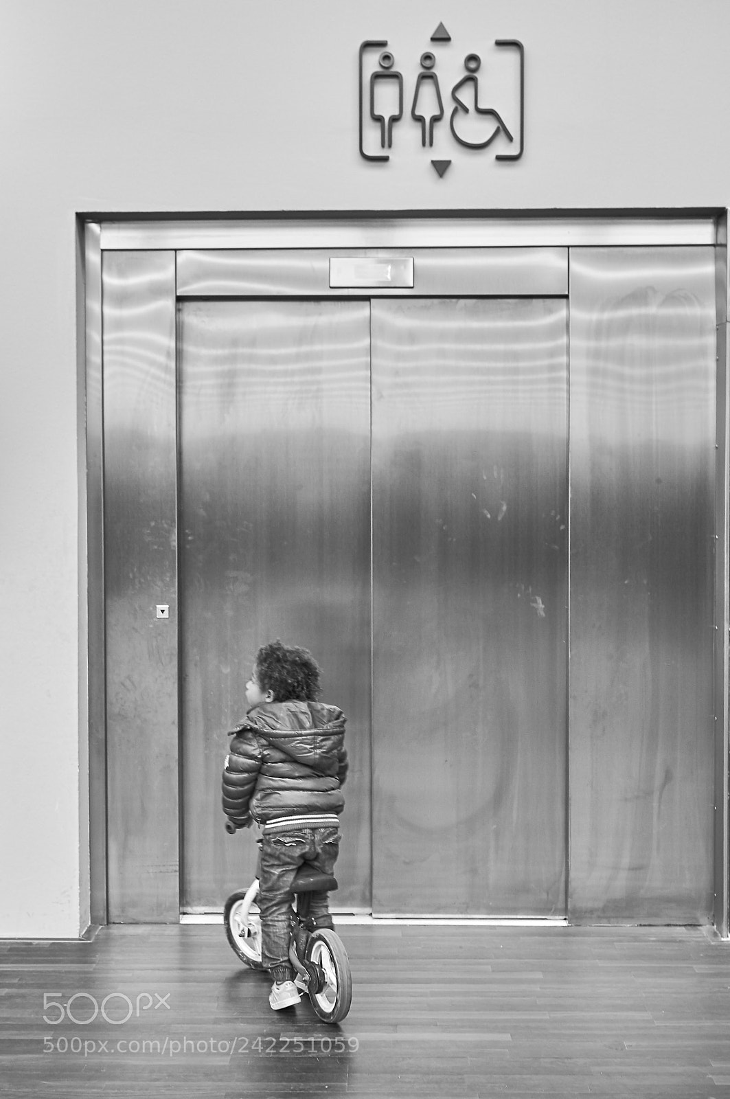 Nikon D3200 sample photo. Elevator photography