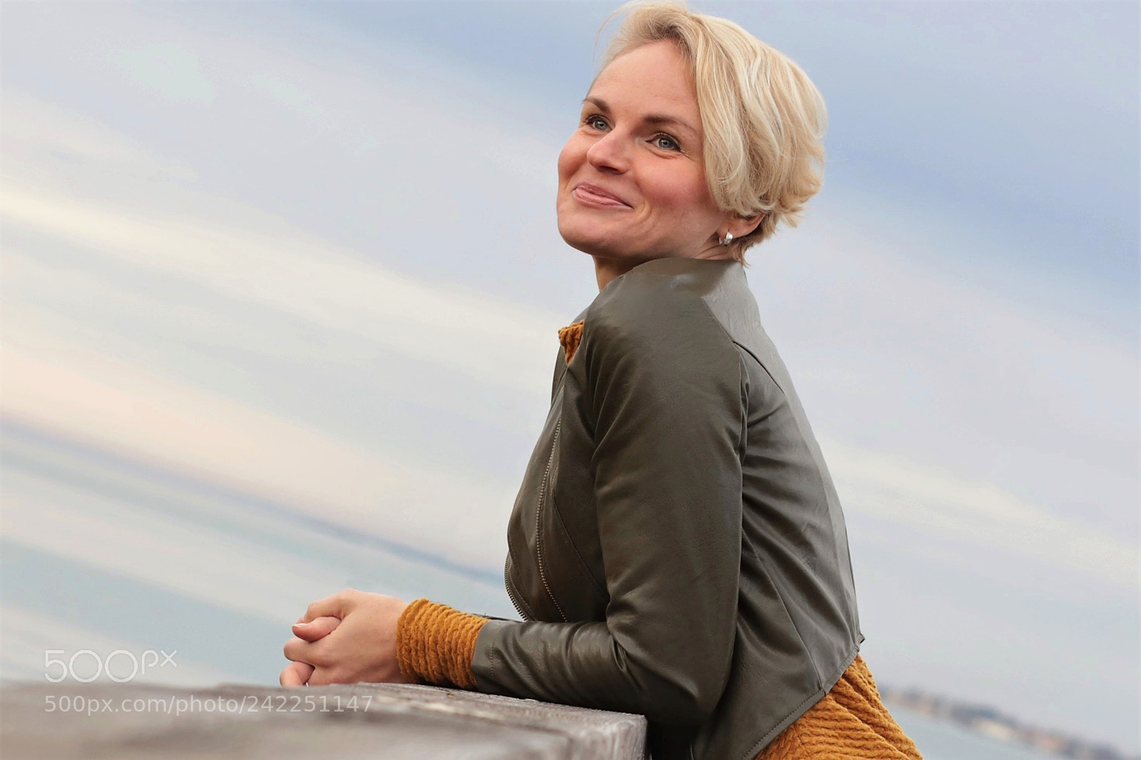 Canon EOS 6D Mark II sample photo. Lady photography