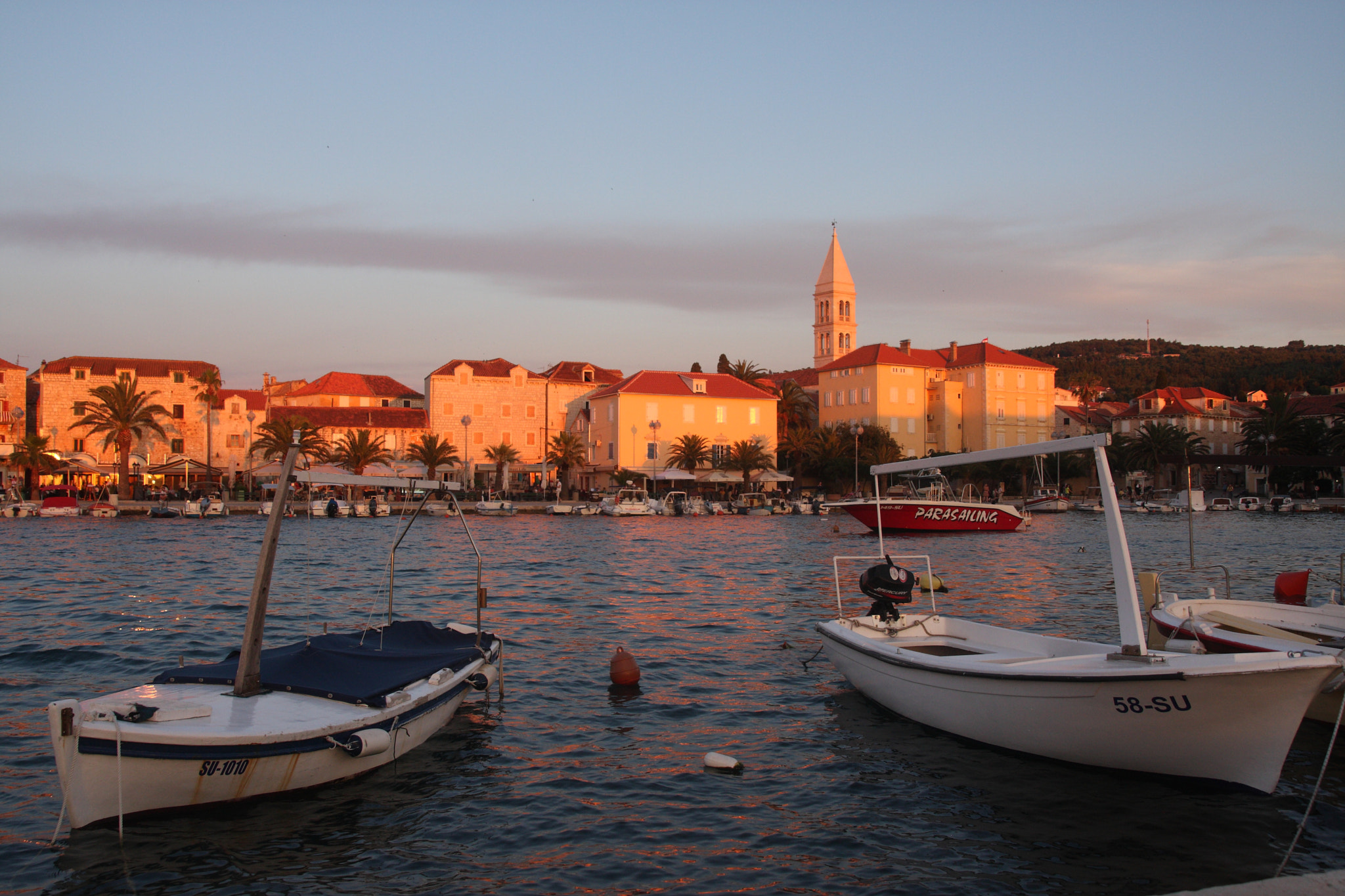 Canon 17-70mm sample photo. End of day in brac photography