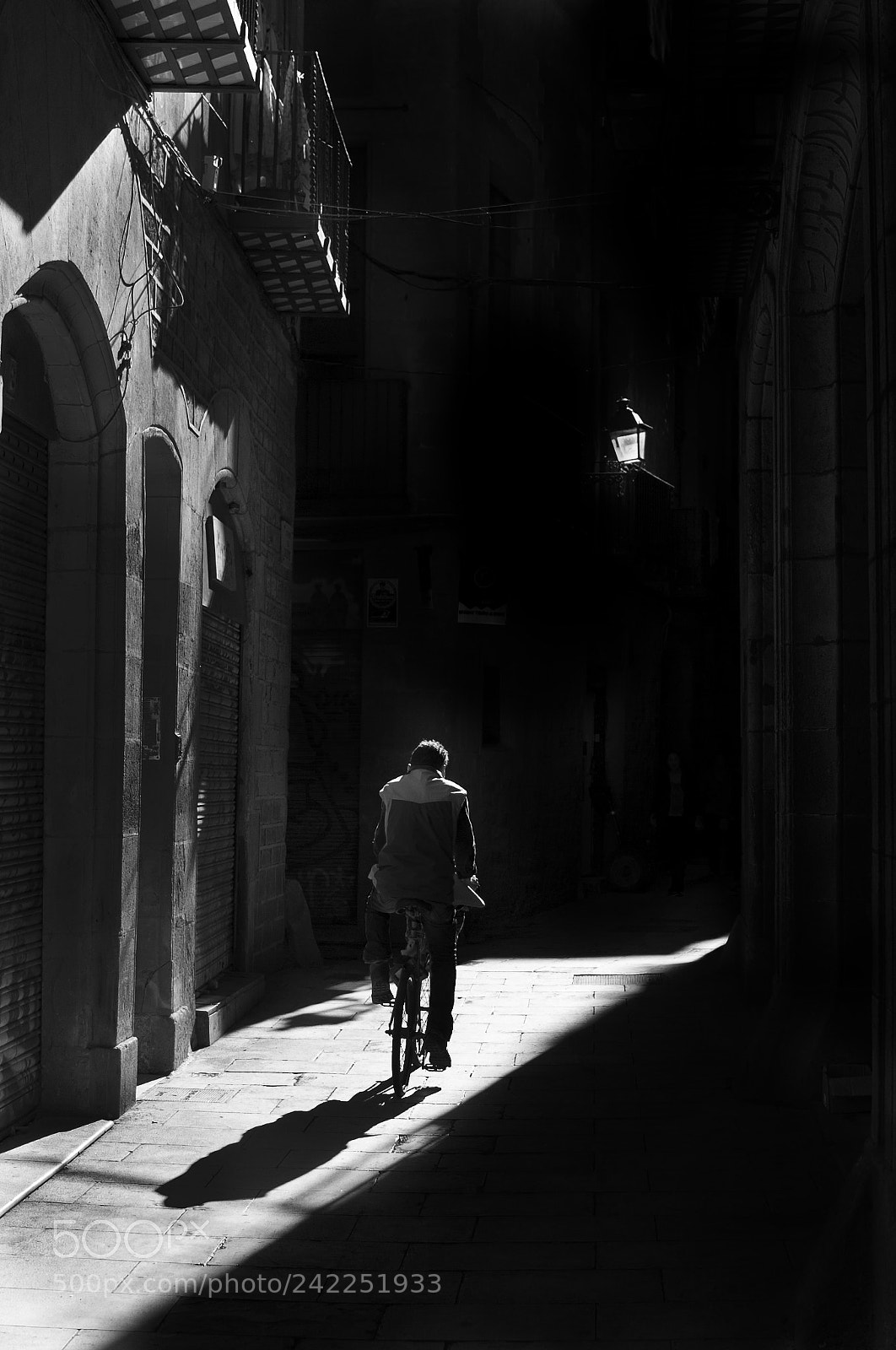 Nikon D700 sample photo. Biking in the city photography