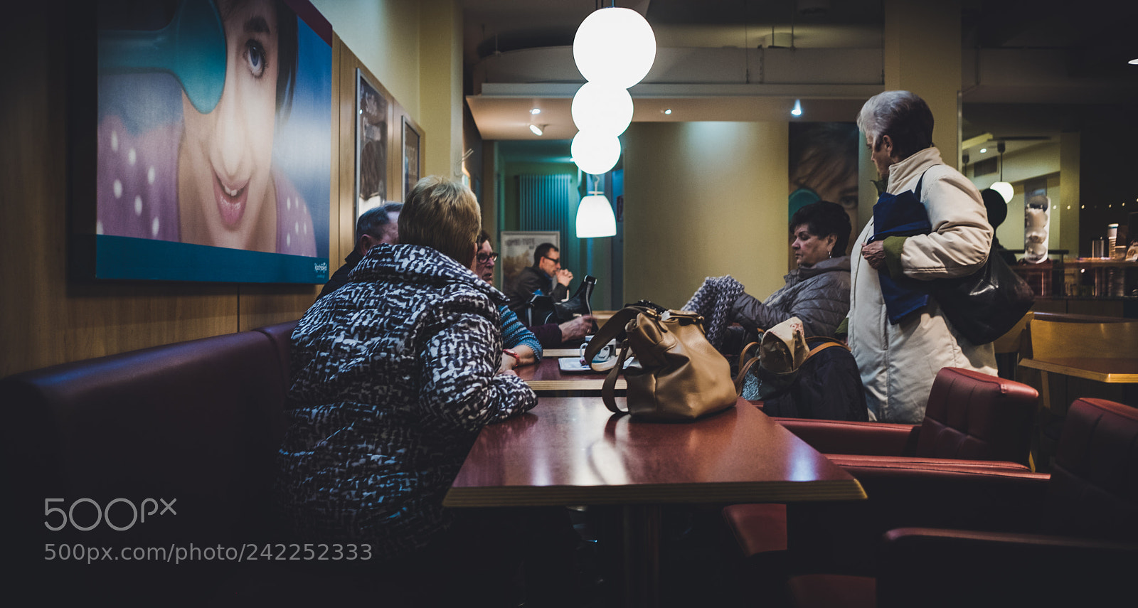Fujifilm X-Pro2 sample photo. Outside to inside photography