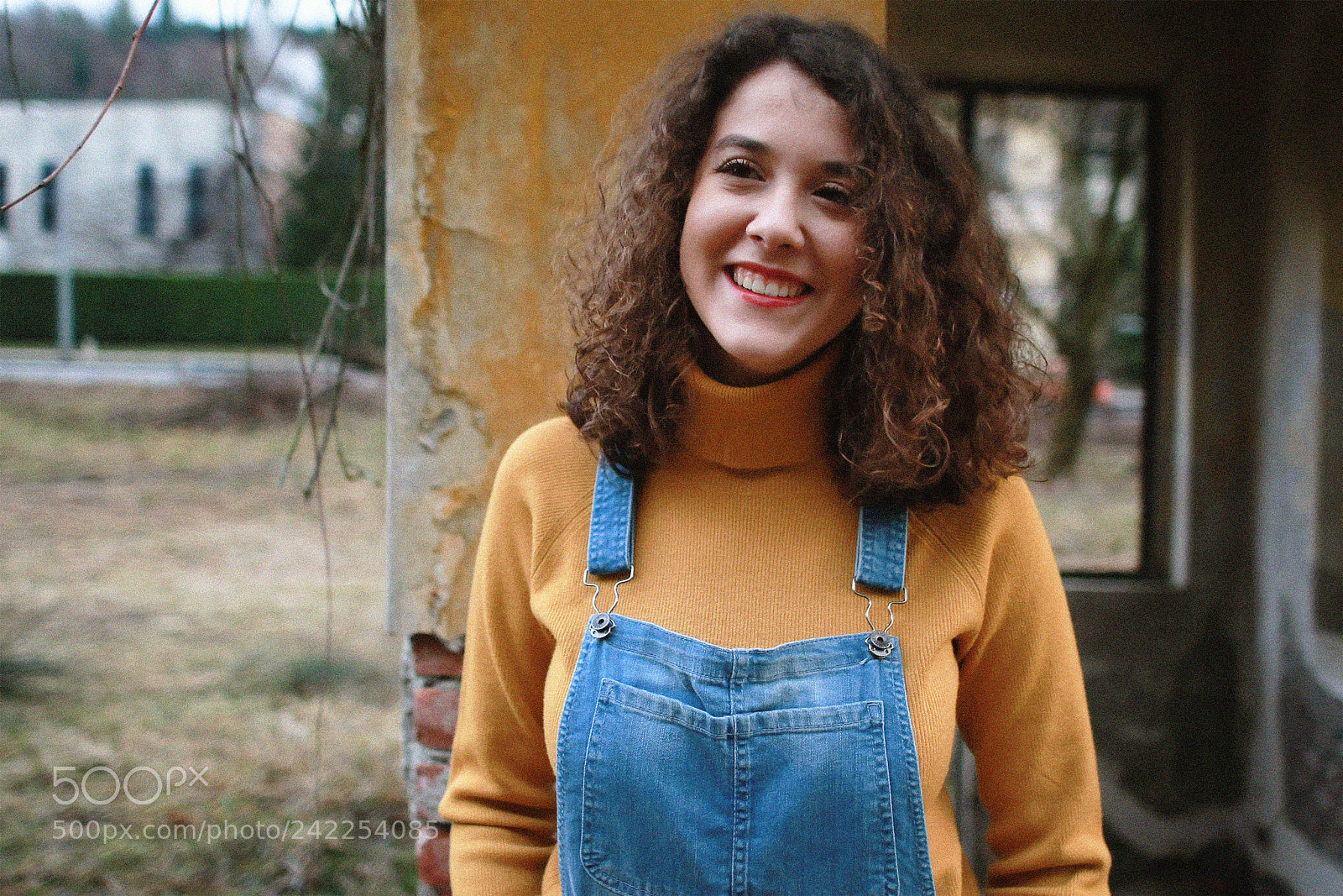 Canon EOS-1D Mark III sample photo. Yellow. photography