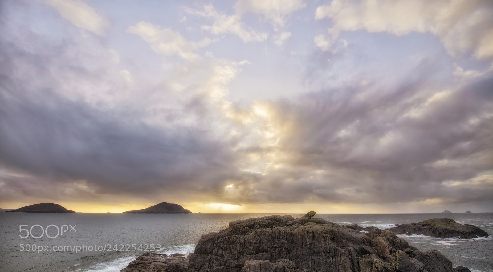 Canon EOS 5DS R sample photo. A wide skelligs sunset. photography