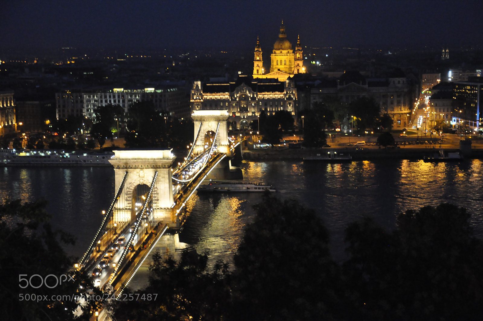 Nikon D90 sample photo. Overlooking budapest photography