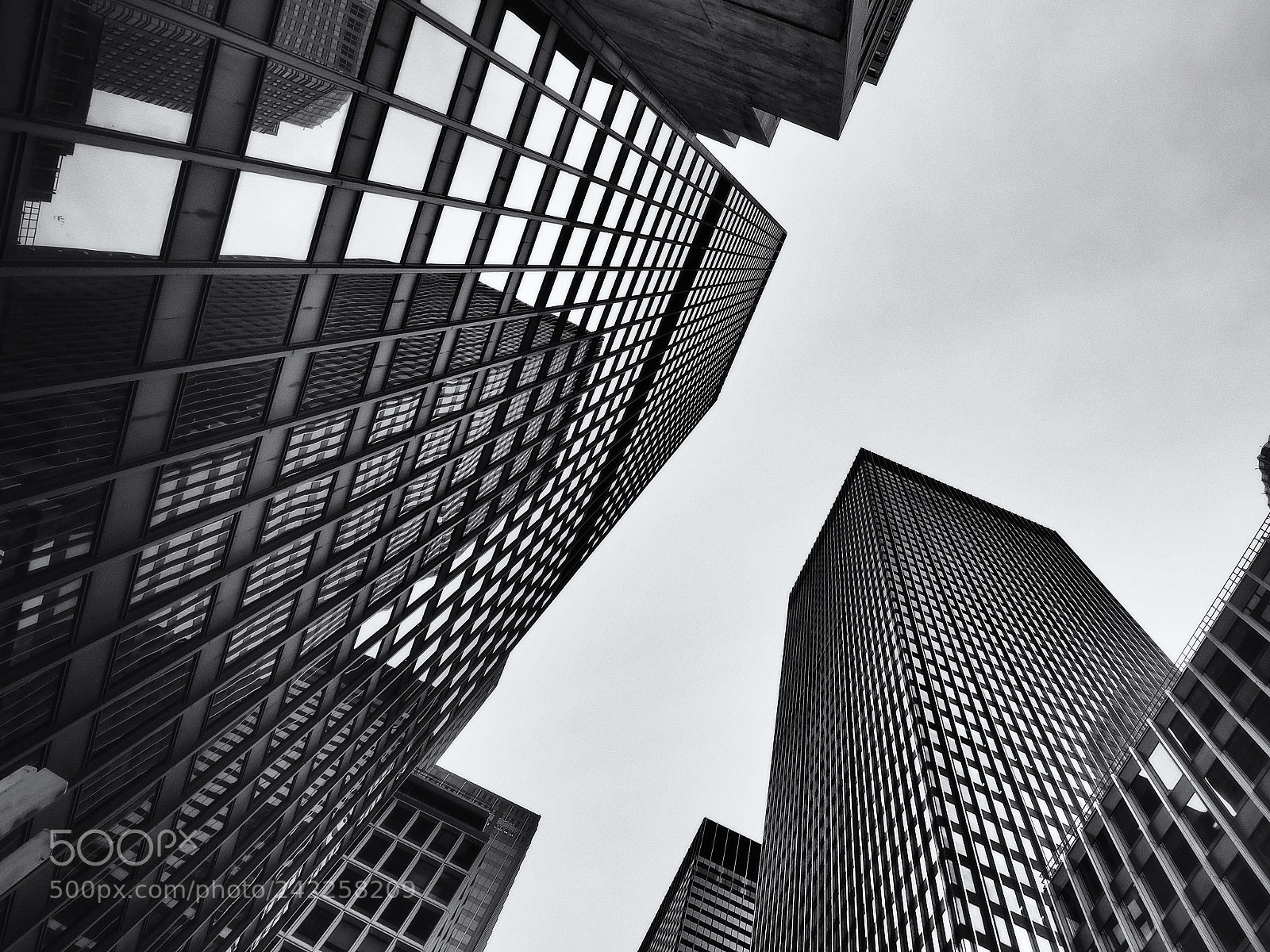 Olympus PEN-F sample photo. The city photography