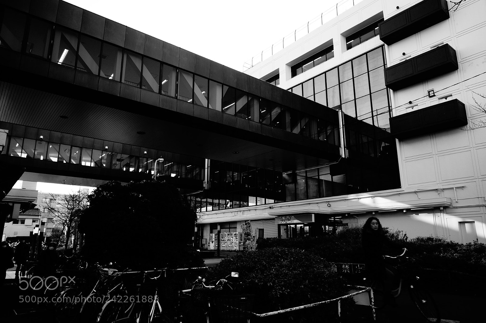 Sony Alpha NEX-5T sample photo. Streets photography