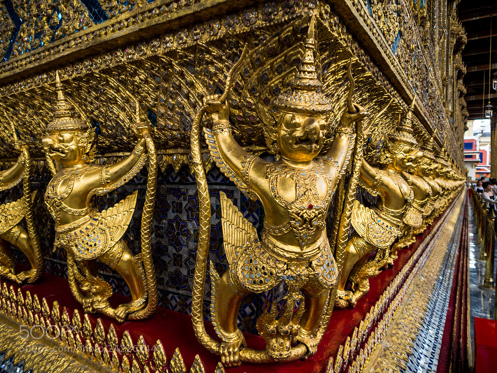 Olympus OM-D E-M10 sample photo. Garudas at wat phra photography