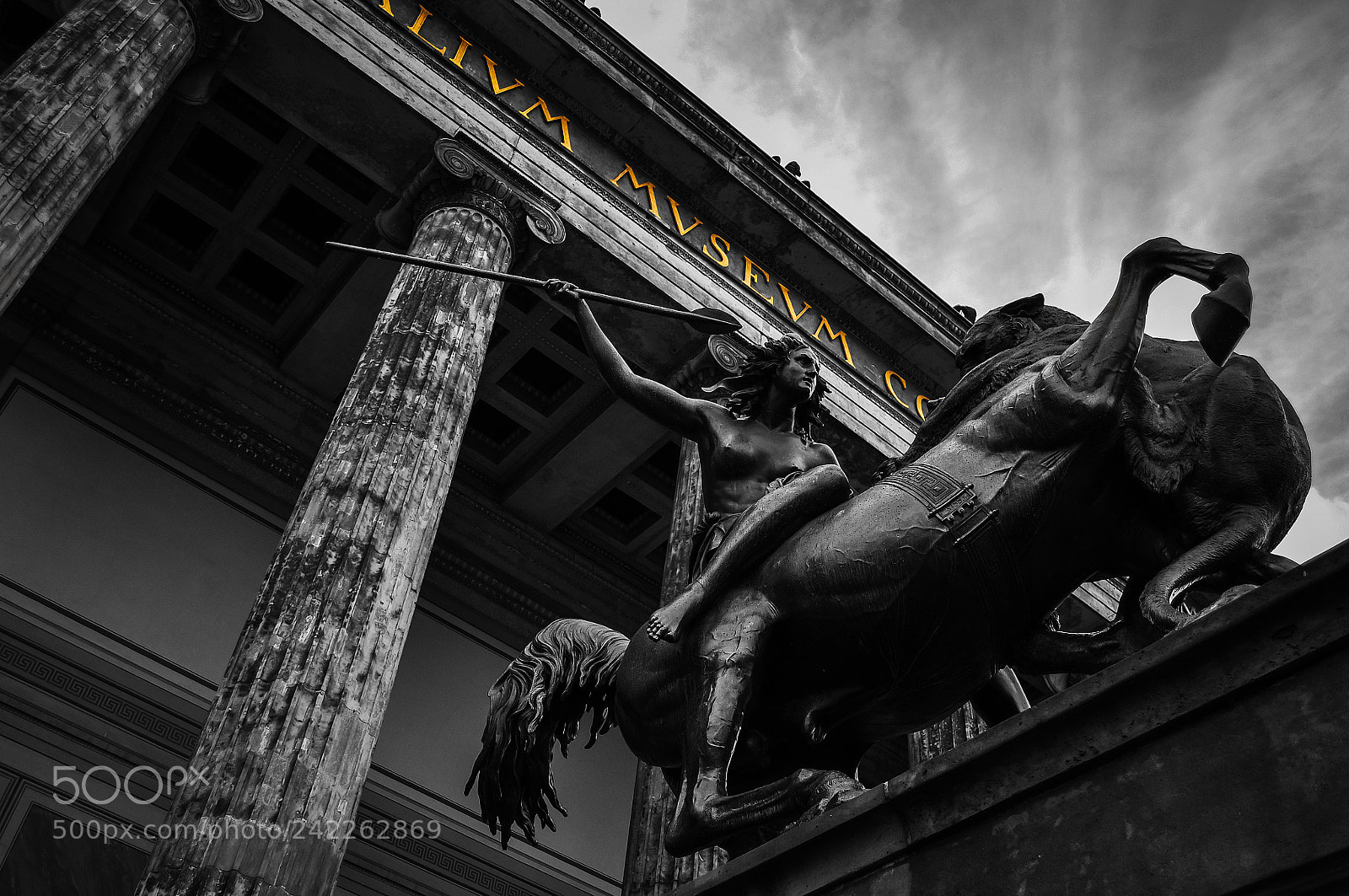Nikon D90 sample photo. Golden berlin. the forgotten photography