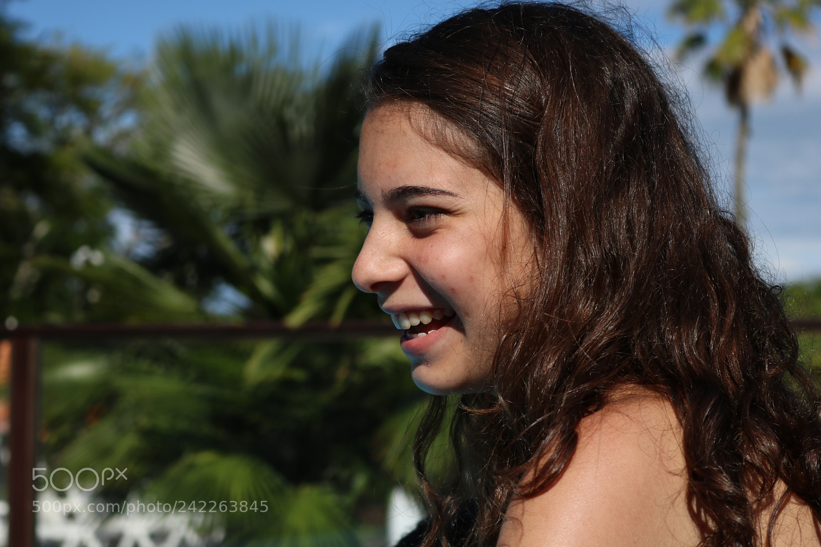 Canon EOS 750D (EOS Rebel T6i / EOS Kiss X8i) sample photo. Smile photography