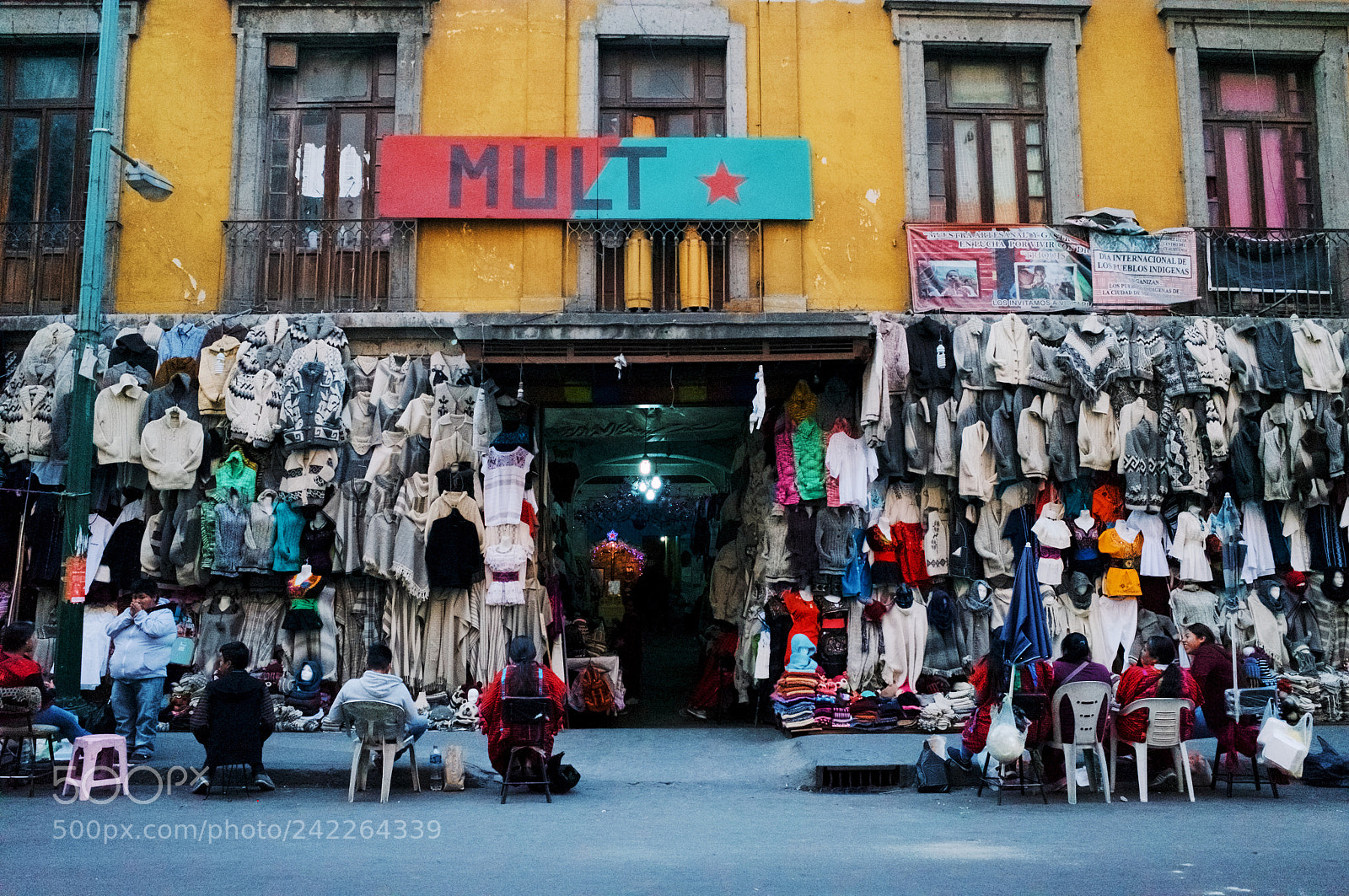 Ricoh GR II sample photo. Mexico city street photography photography