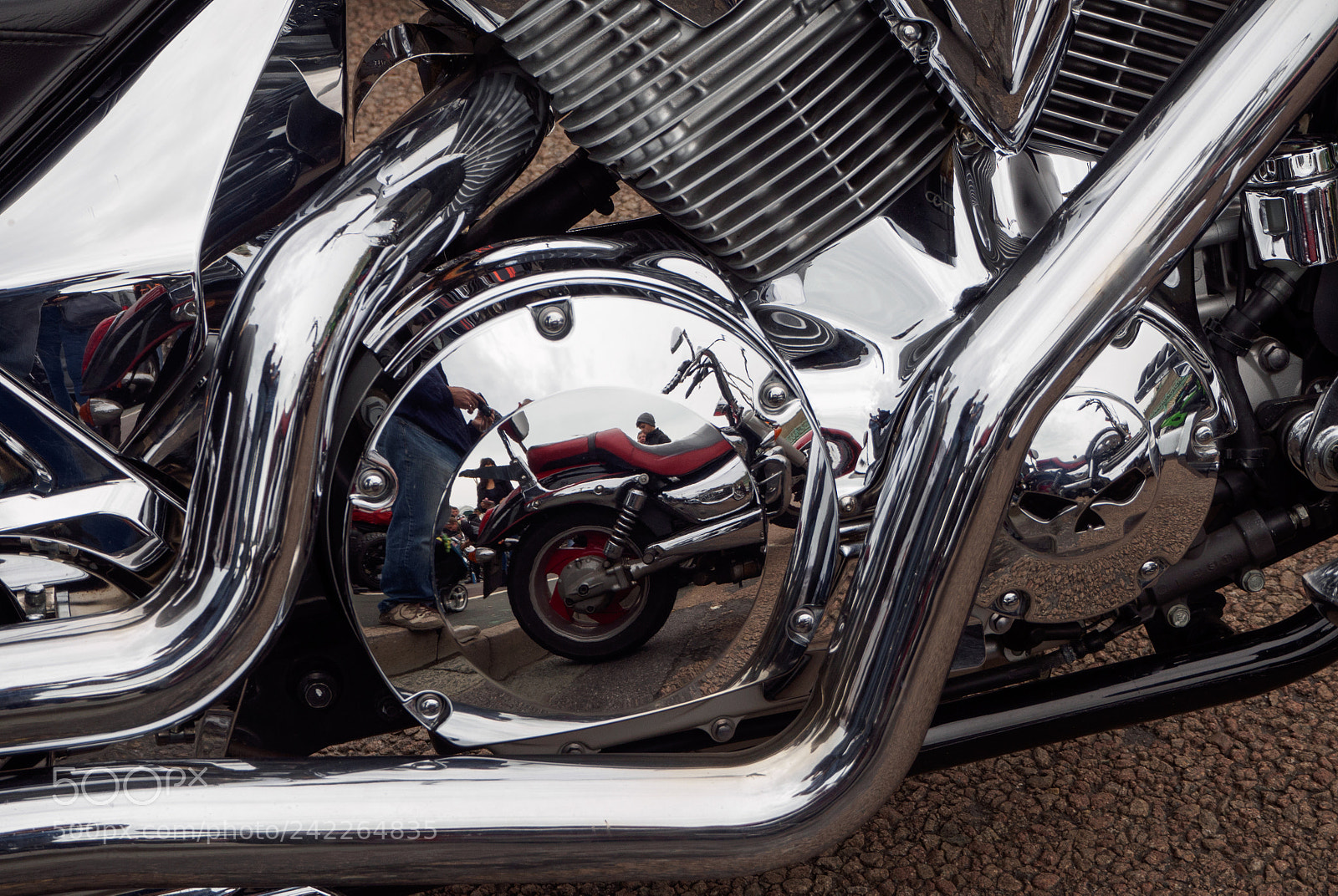 Olympus OM-D E-M10 sample photo. Chrome all the way photography