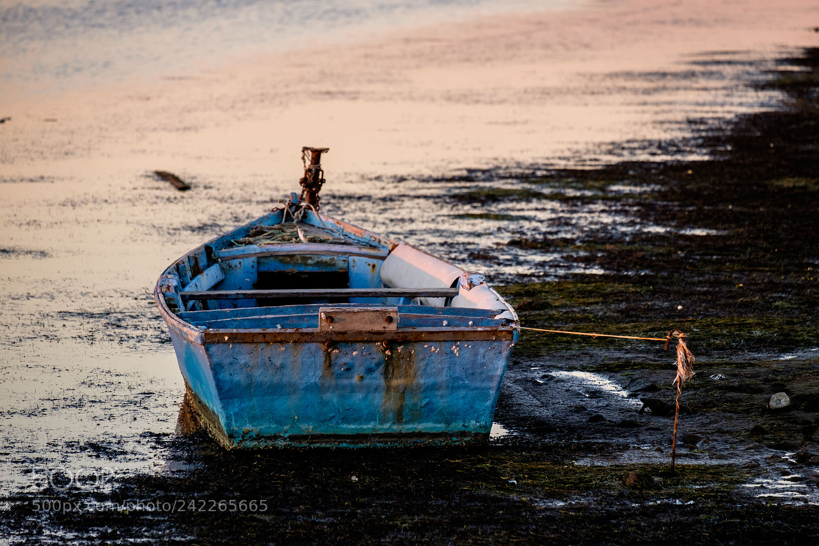 Fujifilm X-T1 sample photo. Old blue boat photography