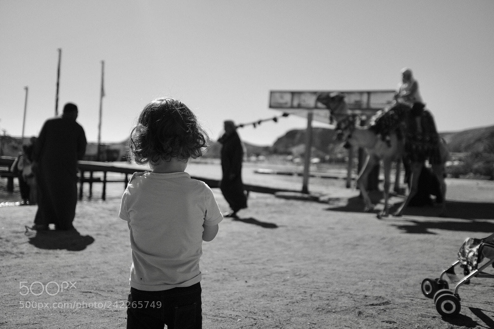 Fujifilm X100F sample photo. By the red sea photography