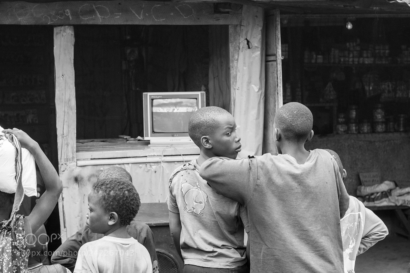 Sony Alpha DSLR-A700 sample photo. Boys in kibera slum photography