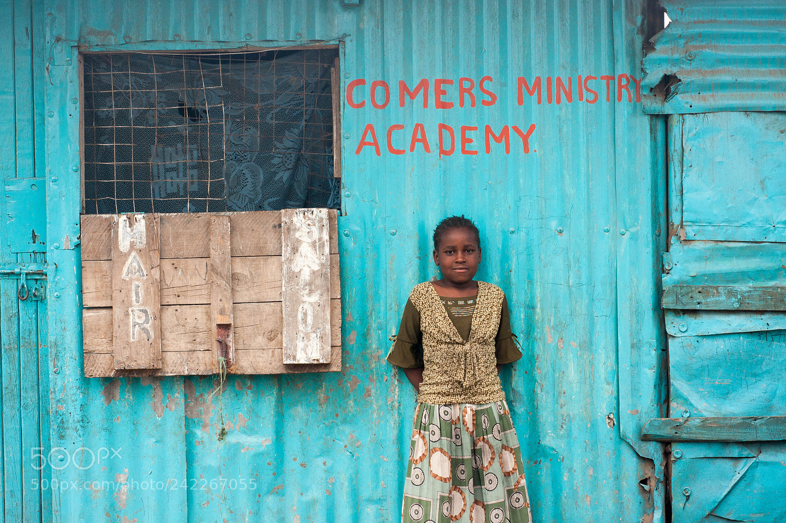 Sony Alpha DSLR-A700 sample photo. Girl in kibera slum photography
