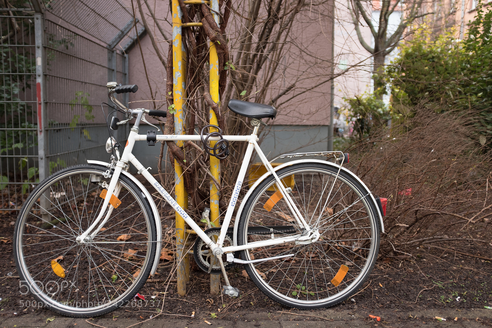 Fujifilm X100F sample photo. Fahrrad photography