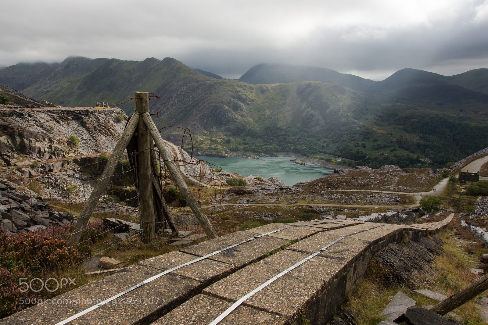 Nikon D7200 sample photo. The way down photography