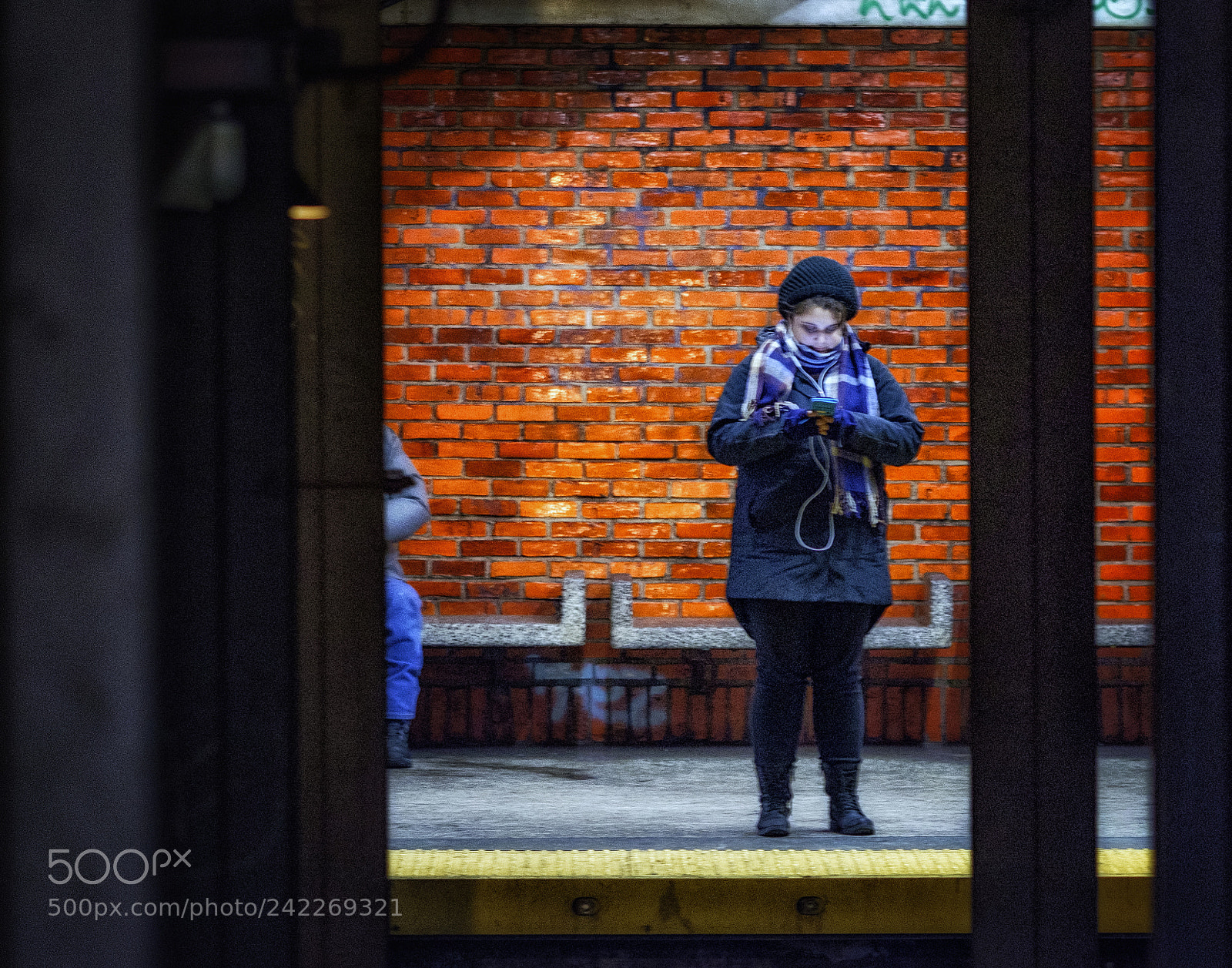 Fujifilm X-T1 sample photo. Waiting photography