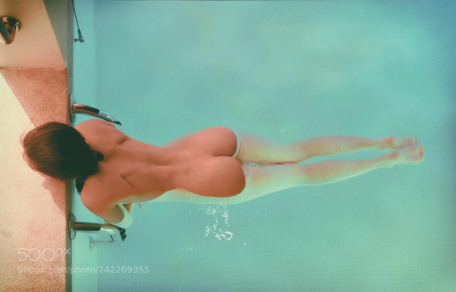 Fujifilm X-E1 sample photo. Pool stunts photography