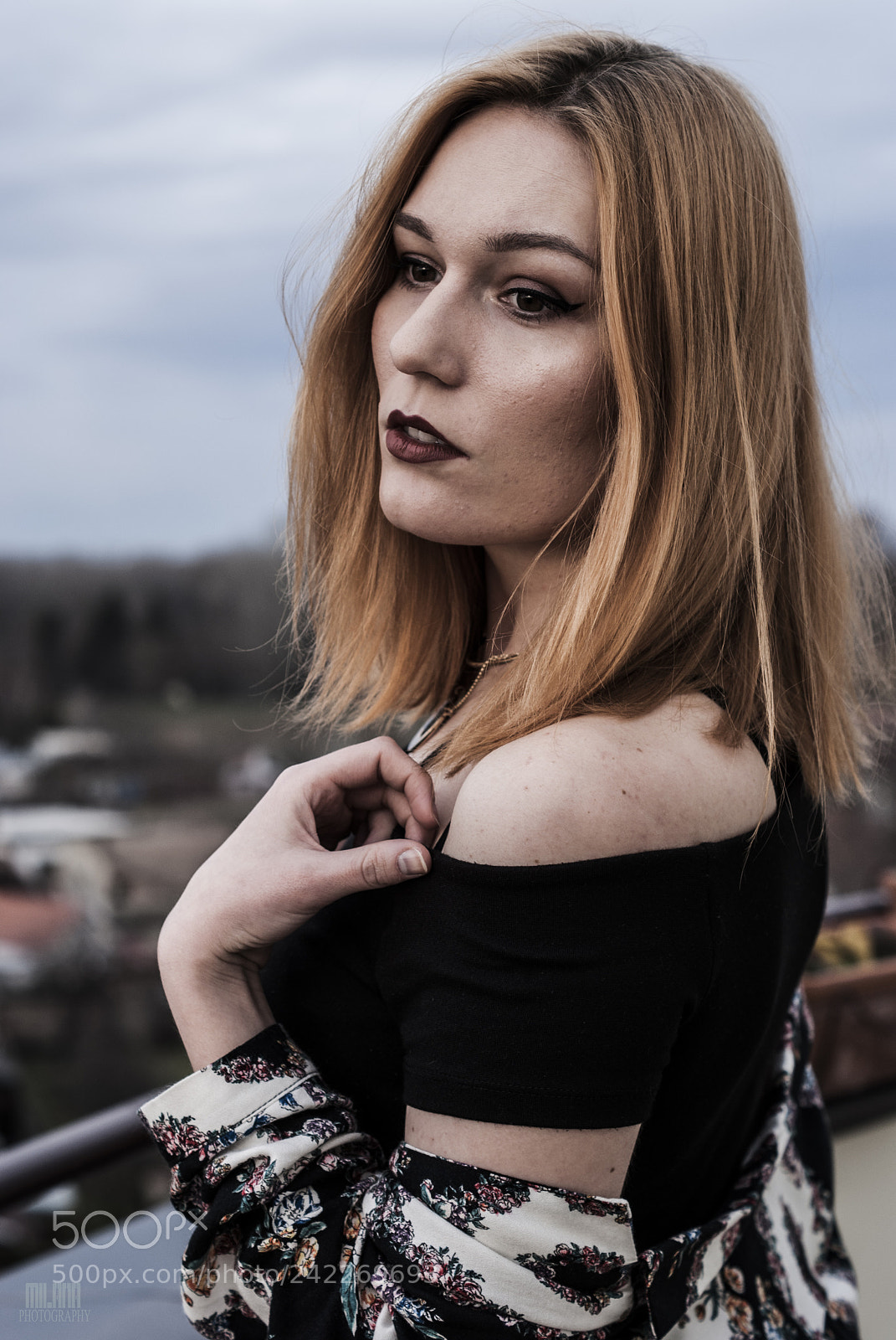 Sony Alpha DSLR-A200 sample photo. Pensively photography