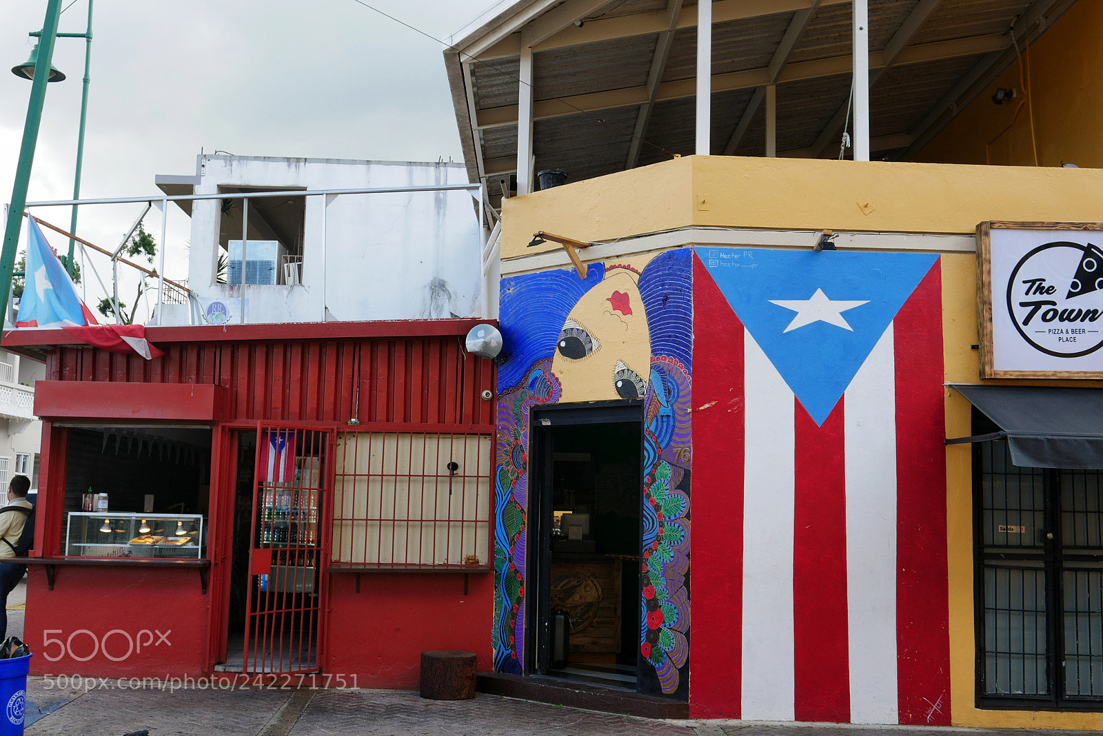 Panasonic Lumix DMC-G7 sample photo. 78 towns, 1 flag: puerto rico photography