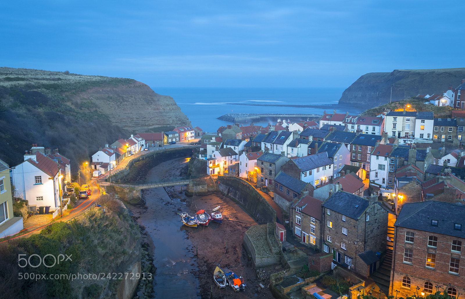Nikon D3100 sample photo. Blue hour at staithes photography