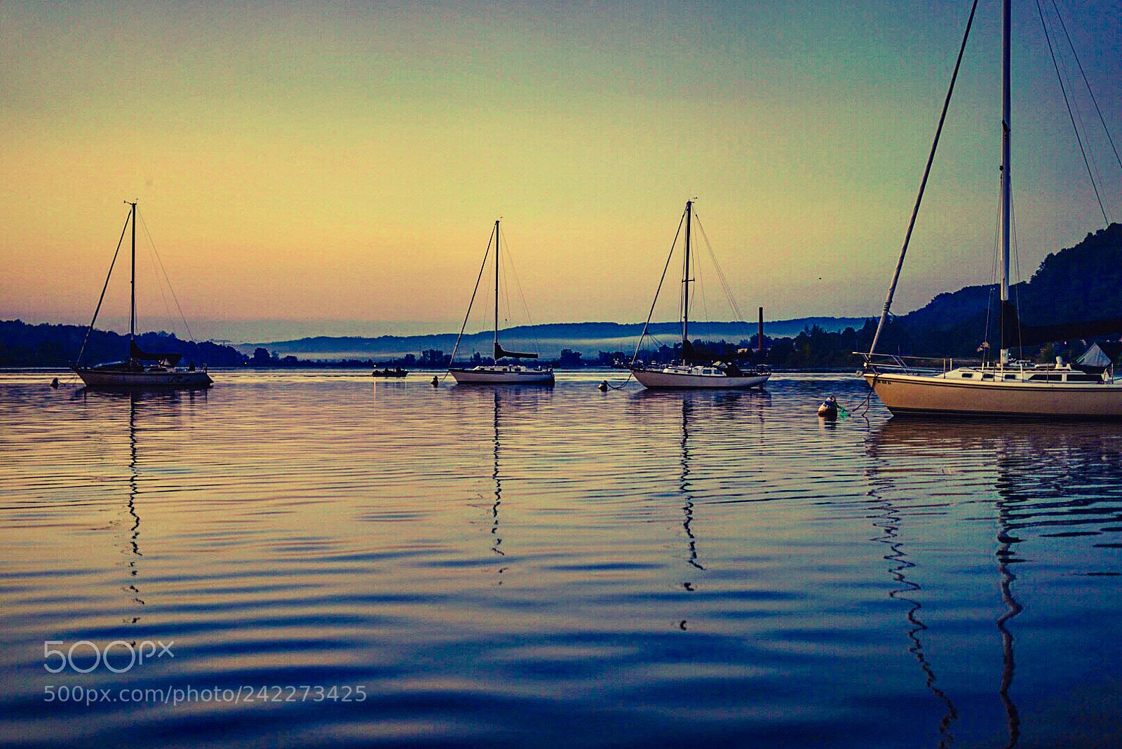Sony a7 II sample photo. Frankfort harbor photography