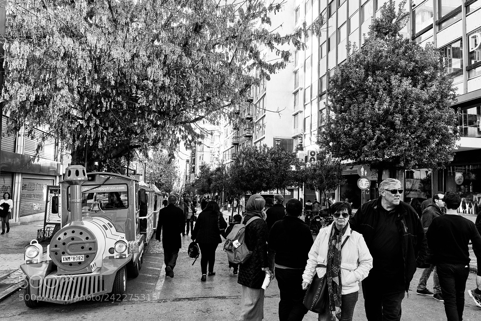 Sony a7R sample photo. Athens thoroughfare photography