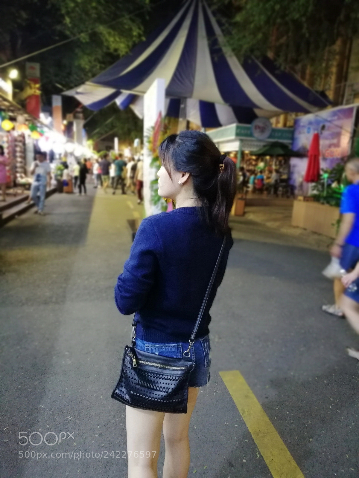 HUAWEI nova 2i sample photo. Forward photography