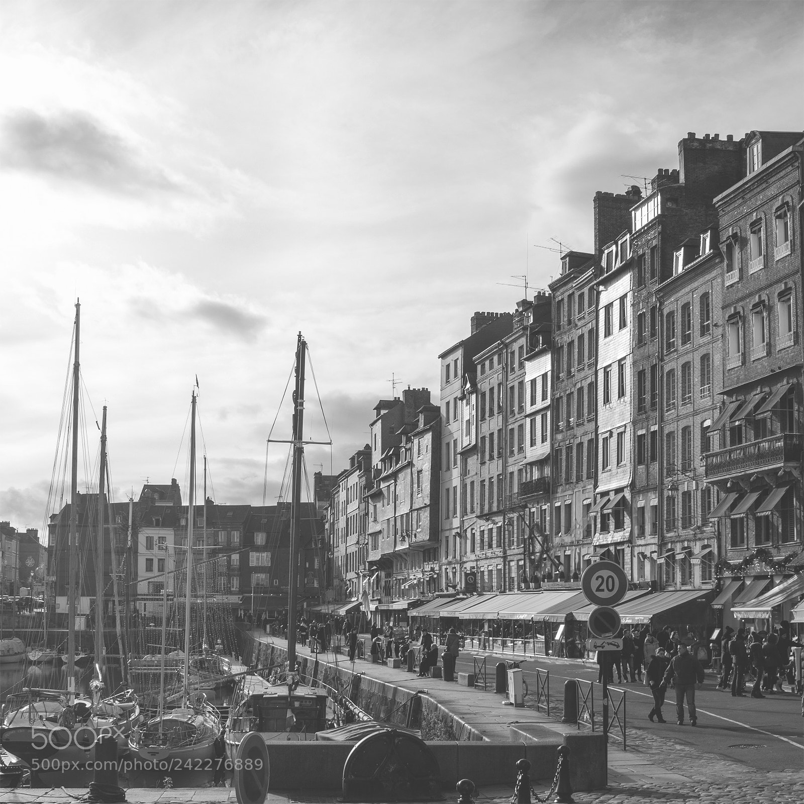 Canon EOS 100D (EOS Rebel SL1 / EOS Kiss X7) sample photo. Honfleur photography