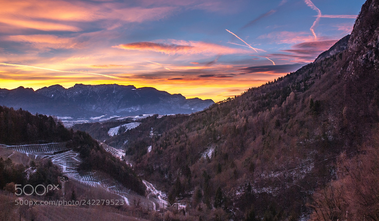 Nikon D200 sample photo. Sunrise in val di photography