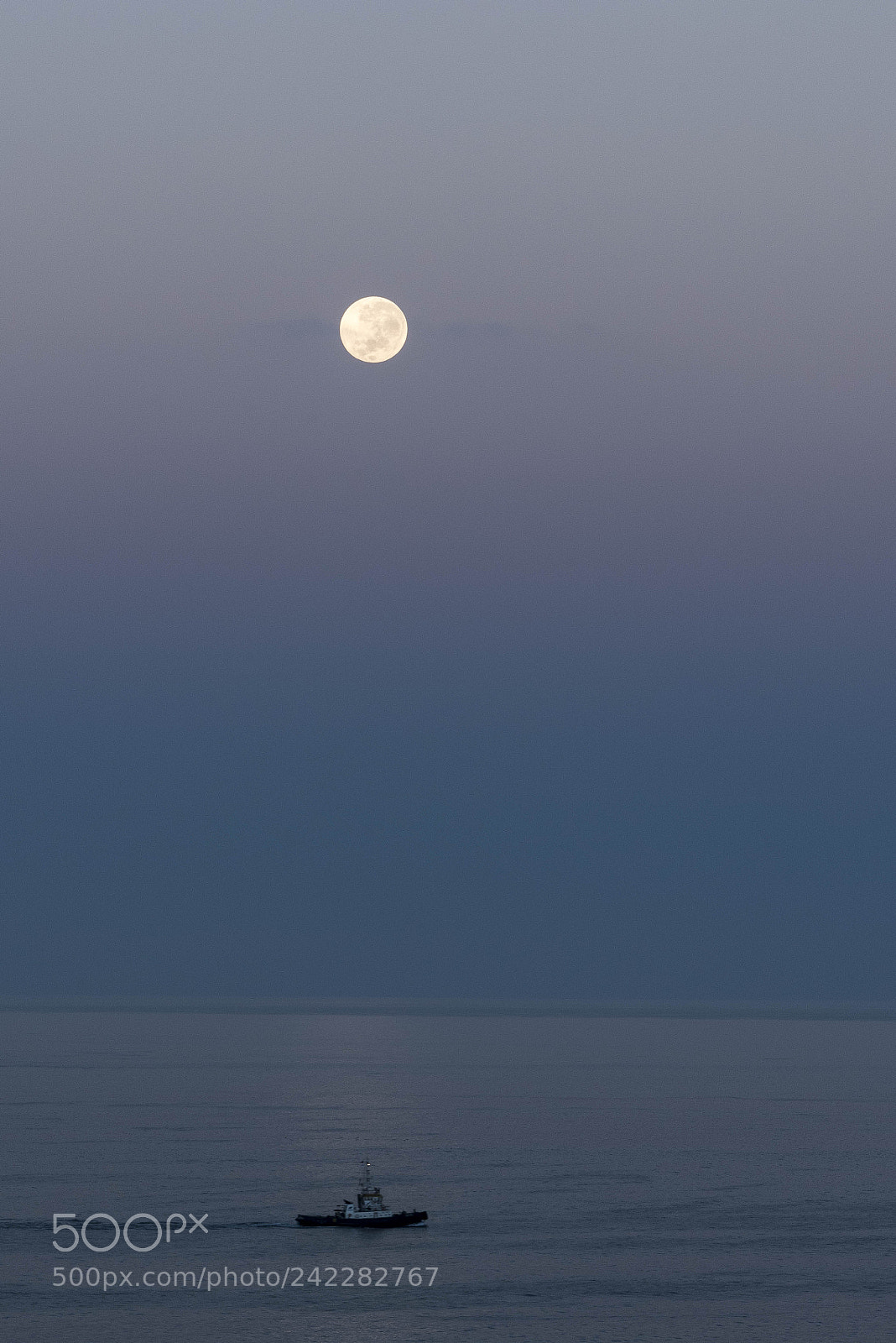 Nikon D810 sample photo. Luna sobre el mar photography