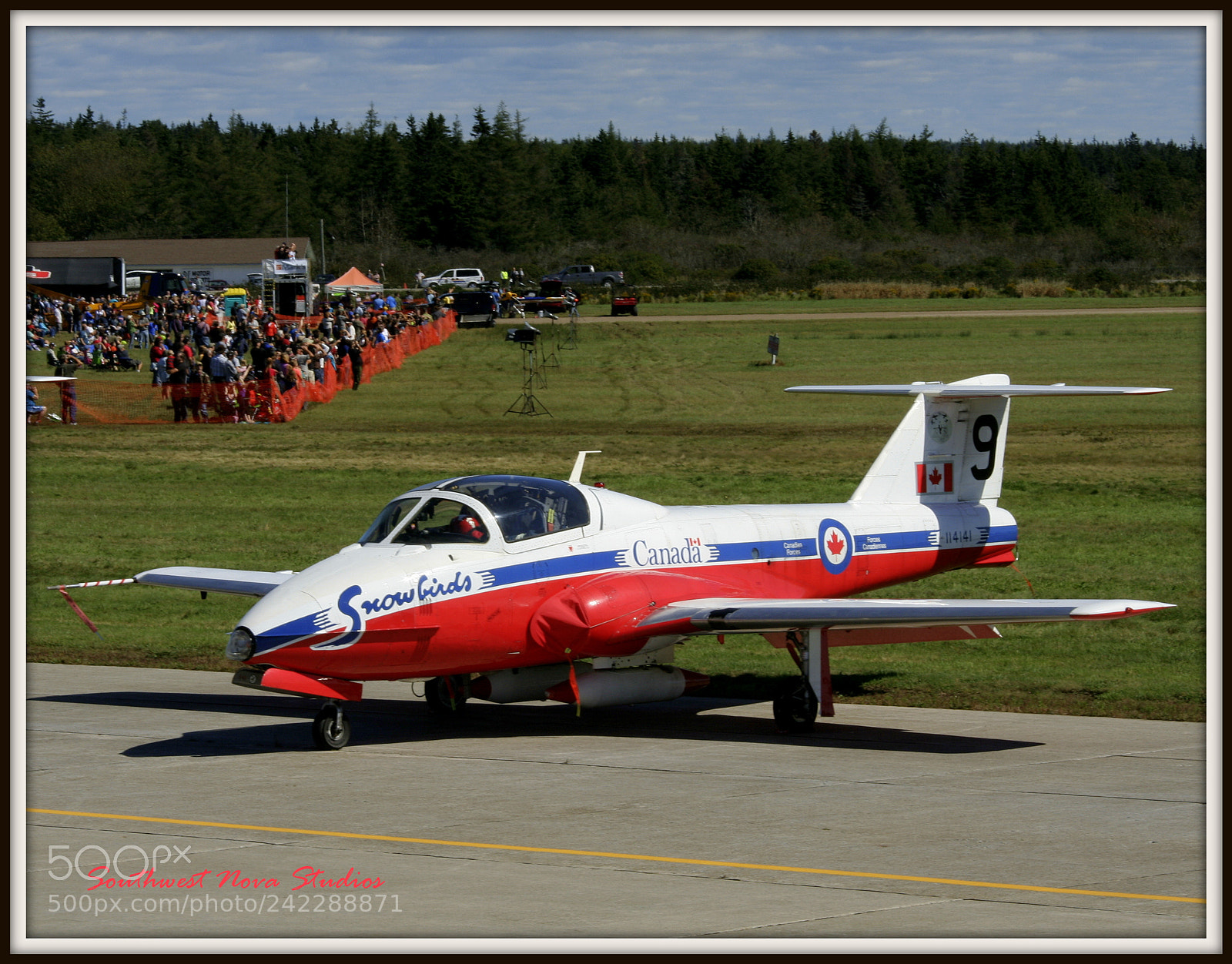Canon EOS 350D (EOS Digital Rebel XT / EOS Kiss Digital N) sample photo. Yarmouth internation air show photography