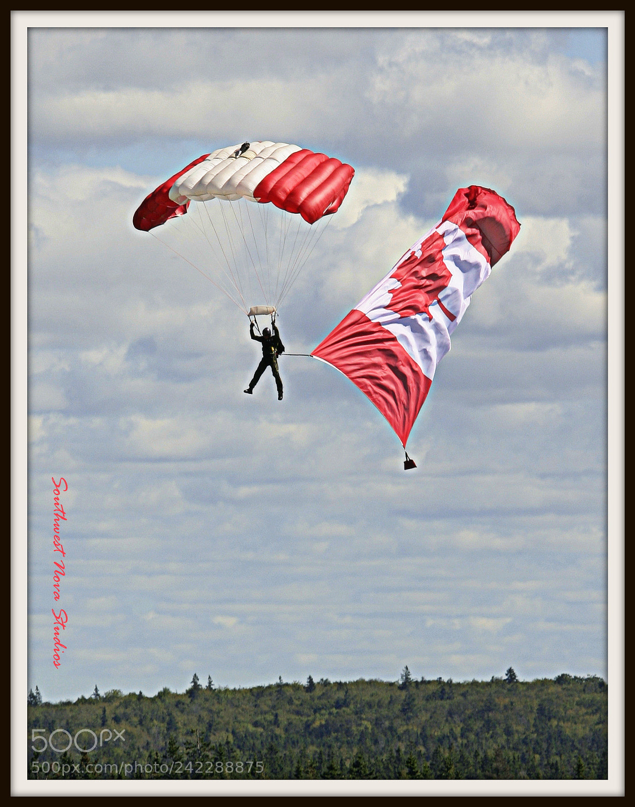 Canon EOS 350D (EOS Digital Rebel XT / EOS Kiss Digital N) sample photo. Yarmouth internation air show photography