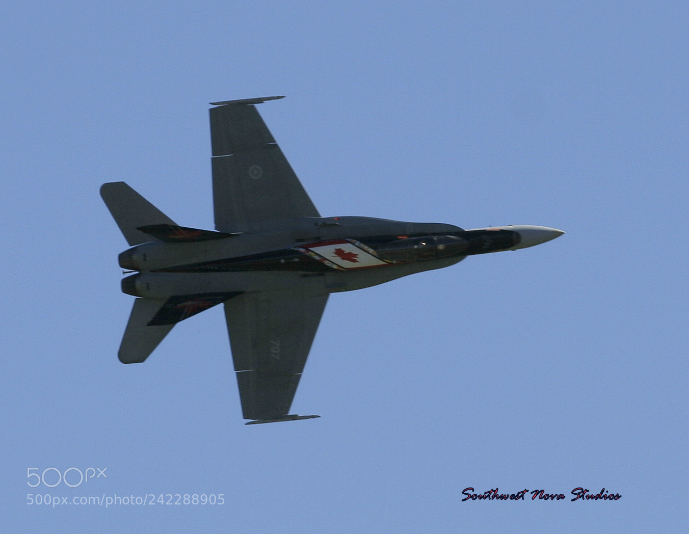Canon EOS 350D (EOS Digital Rebel XT / EOS Kiss Digital N) sample photo. Yarmouth internation air show photography