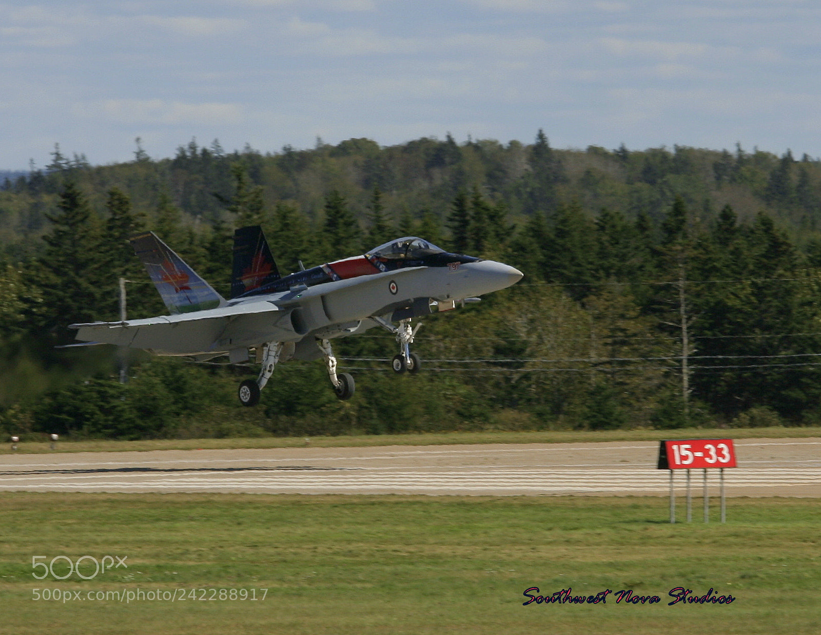 Canon EOS 350D (EOS Digital Rebel XT / EOS Kiss Digital N) sample photo. Yarmouth internation air show photography